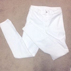 NWOT H&M WHITE SKINNY JEANS